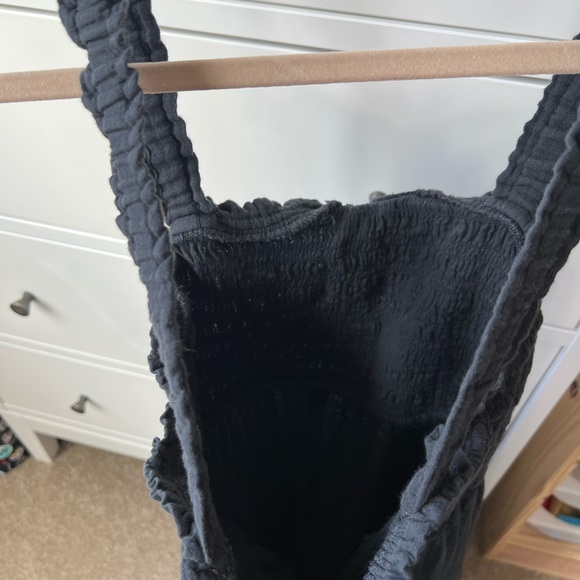 Never worn GAP black midi Sleeveless smocked Dress medium - Picture 10 of 10